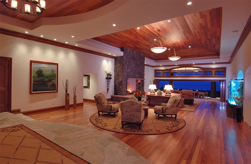 Thiết kế nội thất đẹp bằng gỗ cho biệt thự 2 tầng